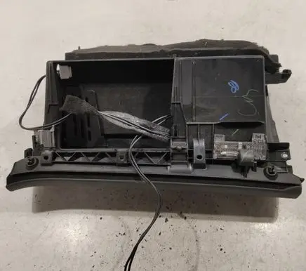 Mercedes-Benz R W251 Glove box A2516800291