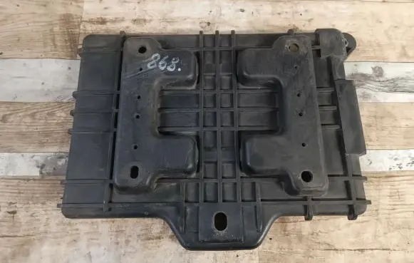 Hyundai Santa Fe Battery tray 371502B000