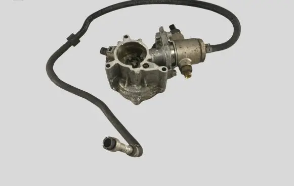 Audi A5 Sportback 8TA Vacuum pump 06J145100C