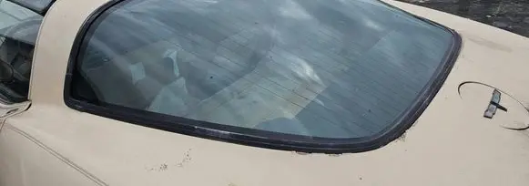 Chevrolet Corvette Rear windscreen/windshield window 
