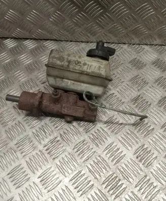 Renault Laguna I Master brake cylinder 7700823486