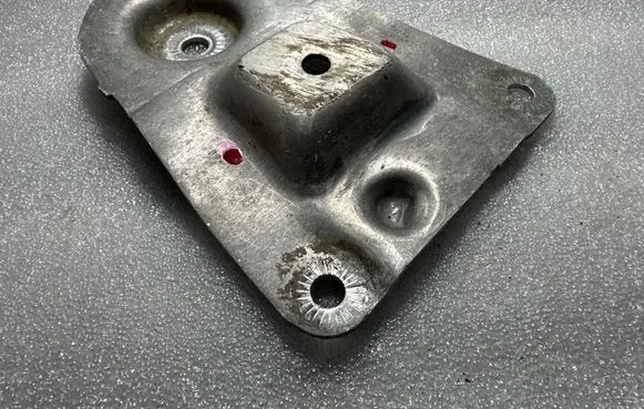 Audi A4 S4 B5 8D Engine mounting bracket 8D0399542B