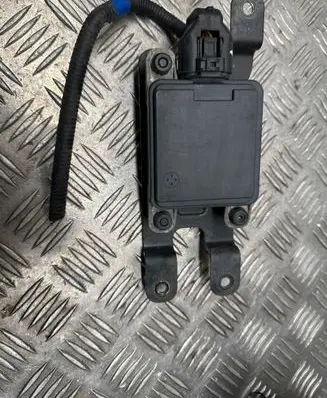 Hyundai Santa Fe Distronic sensor radar D10007187 AS100A4752 99110S1210