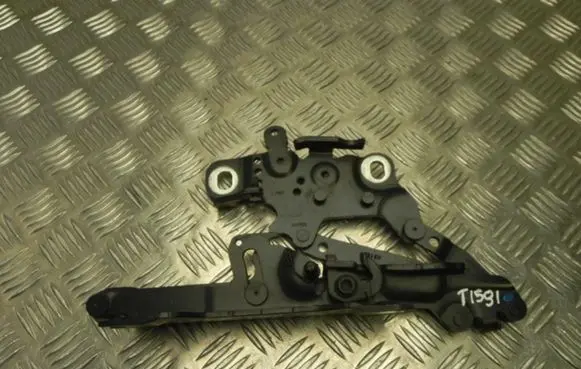 BMW 2 F22 F23 Tailgate/trunk/boot hinge 7239415 T1591
