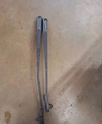 Citroen C4 I Picasso Front wiper blade arm 9684103580