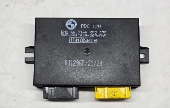 BMW 7 E38 Parking PDC control unit/module 8352279 66218352279