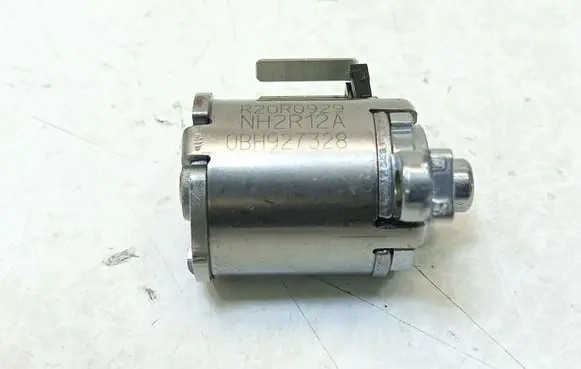 Audi TT TTS RS Mk3 8S Electromagnetic valve 0BH927328 R20R0929