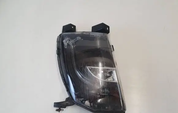 Tesla Model S Front fog light 600591600E 00140147 12212015