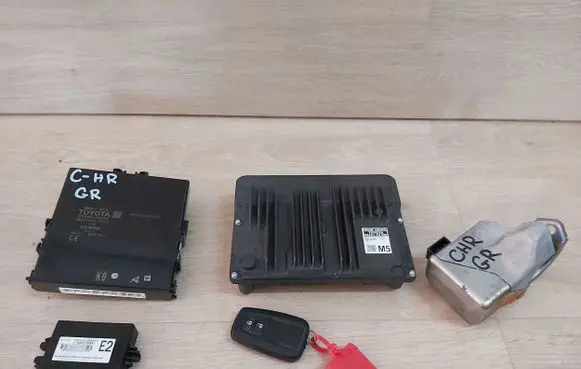 Toyota C-HR I Other control units/modules 89661-F4390