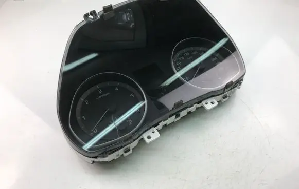 Hyundai Elantra Speedometer (instrument cluster) 1164202510