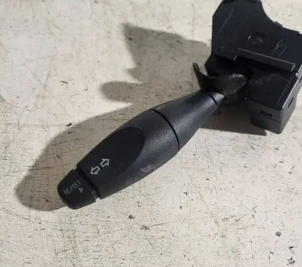Ford Focus Indicator stalk 6S6T13335AA
