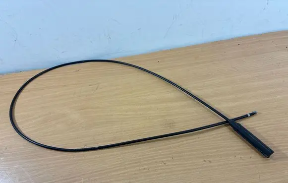 Skoda Octavia Mk2 (1Z) Engine bonnet/hood lock release cable 1Z0823535A