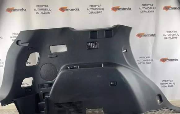 Trunk/boot lower side trim panel