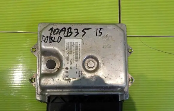 Fiat Doblo Engine control unit/module 55266282 10A35