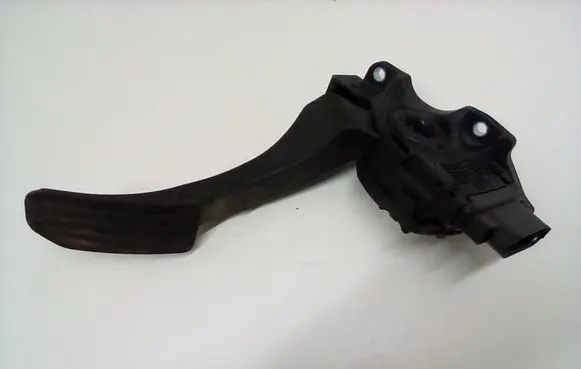 Volvo XC60 Accelerator throttle pedal 6G929F836CD