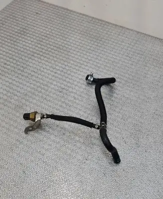 Mercedes-Benz C W204 Fuel pressure sensor A6510703981 L25865DB 140613165