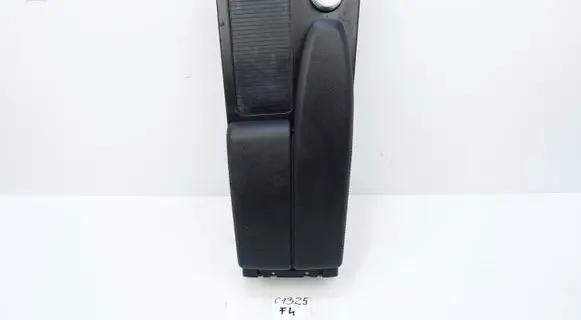 Mercedes-Benz C W204 Armrest A2046801339