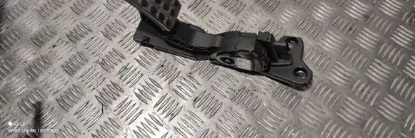 Mercedes-Benz GL X166 Accelerator throttle pedal A2923000100