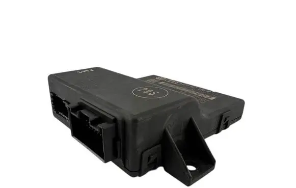 Audi A6 S6 C6 4F Gateway control module 4F0907468M 404476 4F0907468F