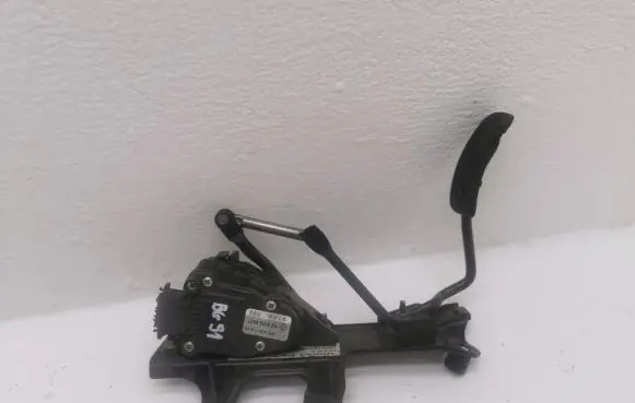 Renault Trafic II (X83) Accelerator throttle pedal
