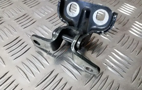 Opel Astra J Rear door upper hinge