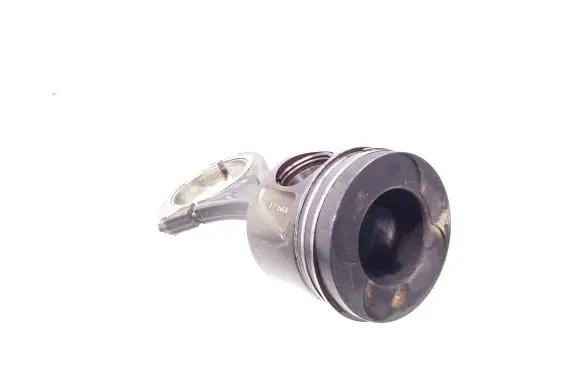 Mercedes-Benz CLS C218 X218 Piston with connecting rod 8370B