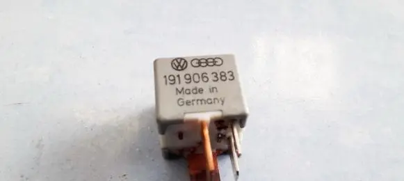 Volkswagen Golf II Other relay 899502SHO 191906383