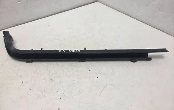 Fiat Doblo Sliding door middle rail 51814059