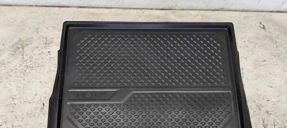 Volkswagen Golf VII Trunk/boot mat liner 