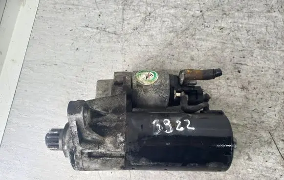 Volkswagen PASSAT B6 Starter motor S0253