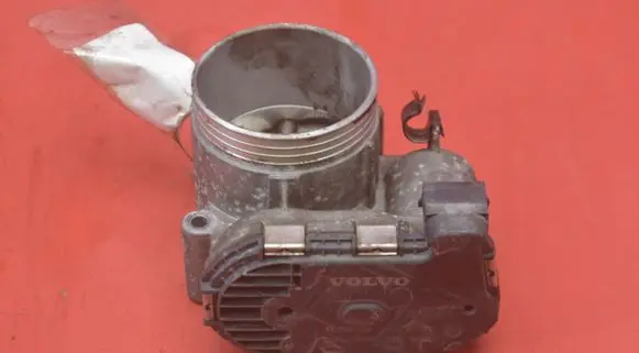 Volvo XC90 Throttle body valve 30650013