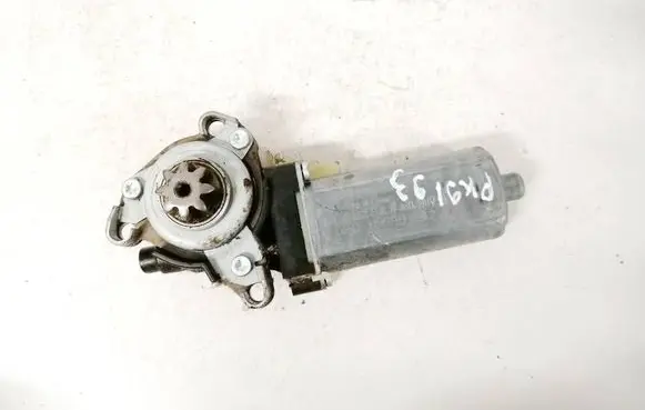 Mercedes-Benz C AMG W204 Seat adjustment motor 0390203002