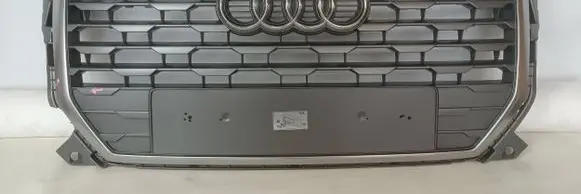 Audi Q2 - Front bumper upper radiator grill 81A853651
