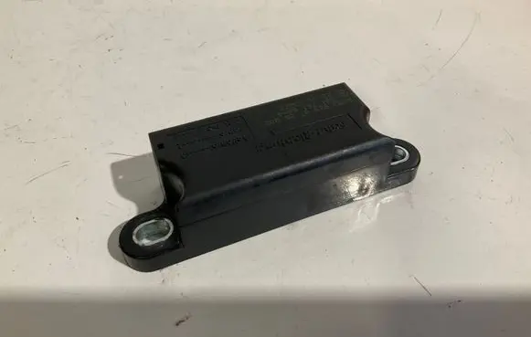 Mercedes-Benz E W211 Airbag deployment crash/impact sensor A0038200726 220603872