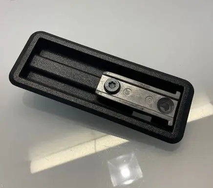 Mercedes-Benz E W211 Parcel shelf load cover mount bracket A2038600048 2038600048