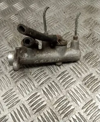 Mitsubishi Galant Master brake cylinder