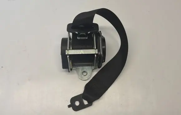 Mercedes-Benz C W204 Rear seatbelt 040961 A2078602385
