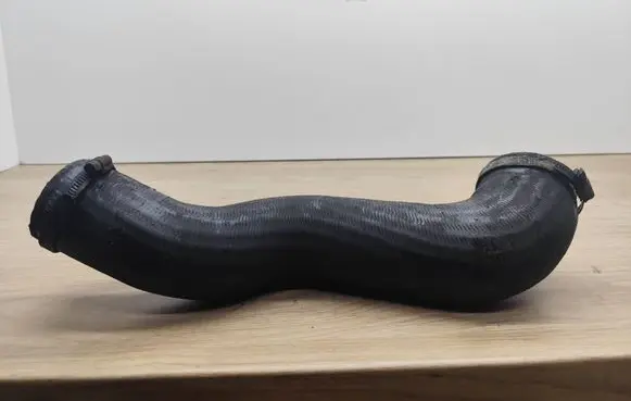 Volvo XC90 Intercooler hose/pipe 31261366