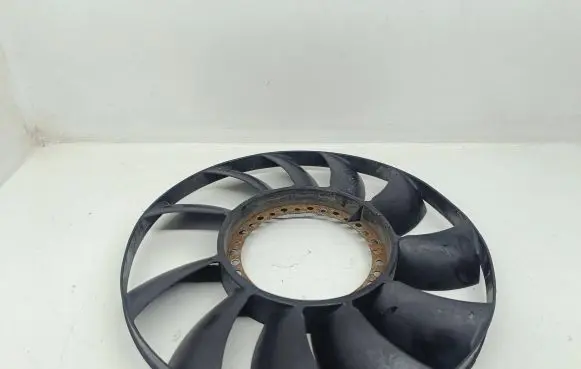Audi A6 Allroad C5 Fan impeller 059121301