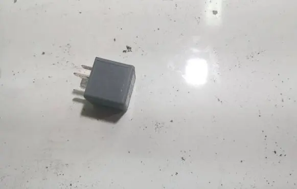 Skoda Superb B6 (3T) Other relay 141951253B