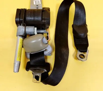 Mitsubishi Carisma Front seatbelt 570321300