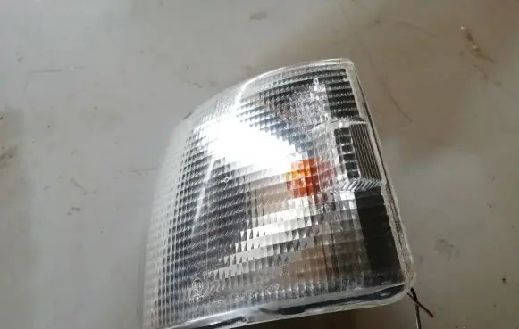Front indicator light
