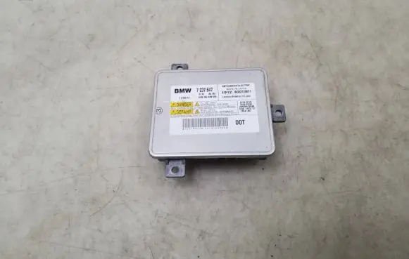 BMW 3 E90 E91 Xenon control unit/module 7237647