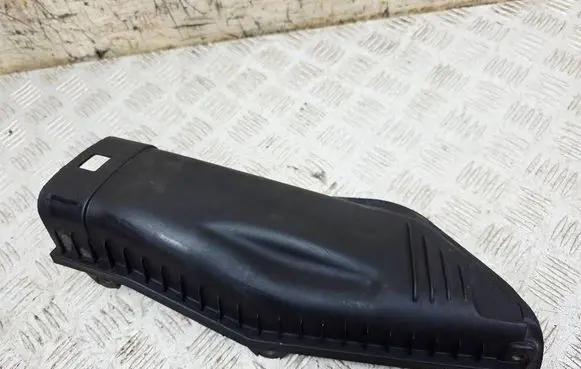 BMW X5 E53 Air filter box cover 7789109 13717789109