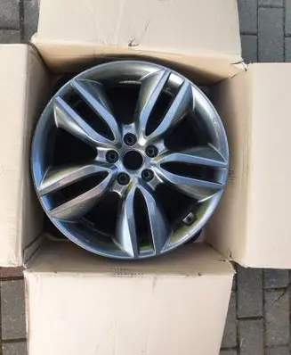 Hyundai Santa Fe R19 alloy rim 529102W195