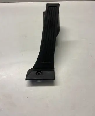 Hyundai Genesis Accelerator throttle pedal 32700XXXXX