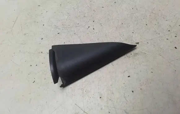 Other rear door trim element