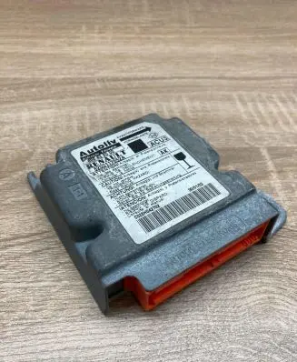 Renault Scenic I Airbag control unit/module 8200117652A 600639500