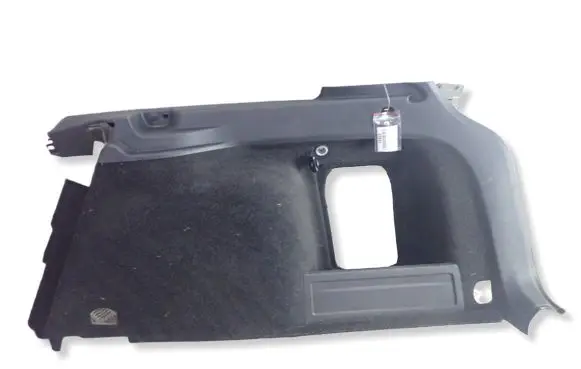 Volkswagen PASSAT B6 Tailgate/trunk side cover trim 