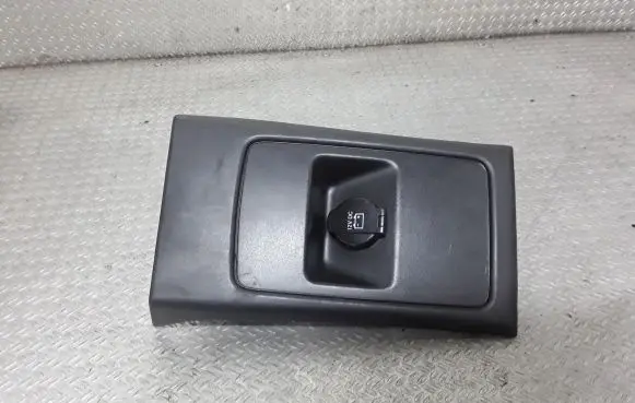 Dodge Journey 12 V Socket (front) 100001095REV